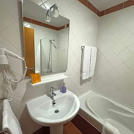 Casa Santa Catarina Bed & Breakfast Montalegre